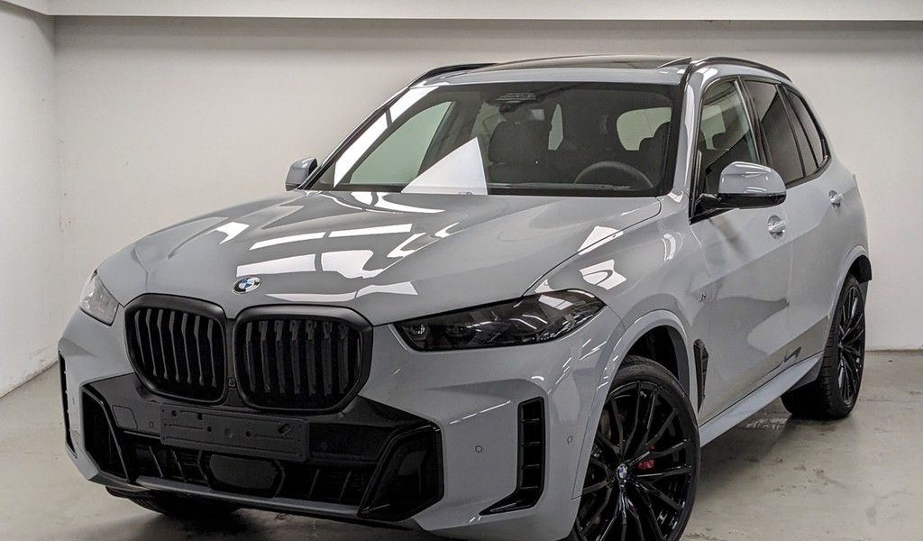 BMW X5 40d xDrive Msport | německé nové auto | sportovně luxusní naftové SUV | super výbava | skvělá cena | předání ihned | objednání online | auto eshop AUTOiBUY.com